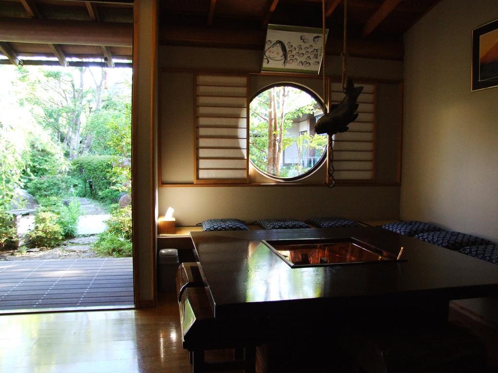 Yoshimatsu Ryokan Hakone